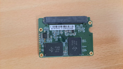 SSD 분해 사진 2 (바이오스타 S100 240GB)
